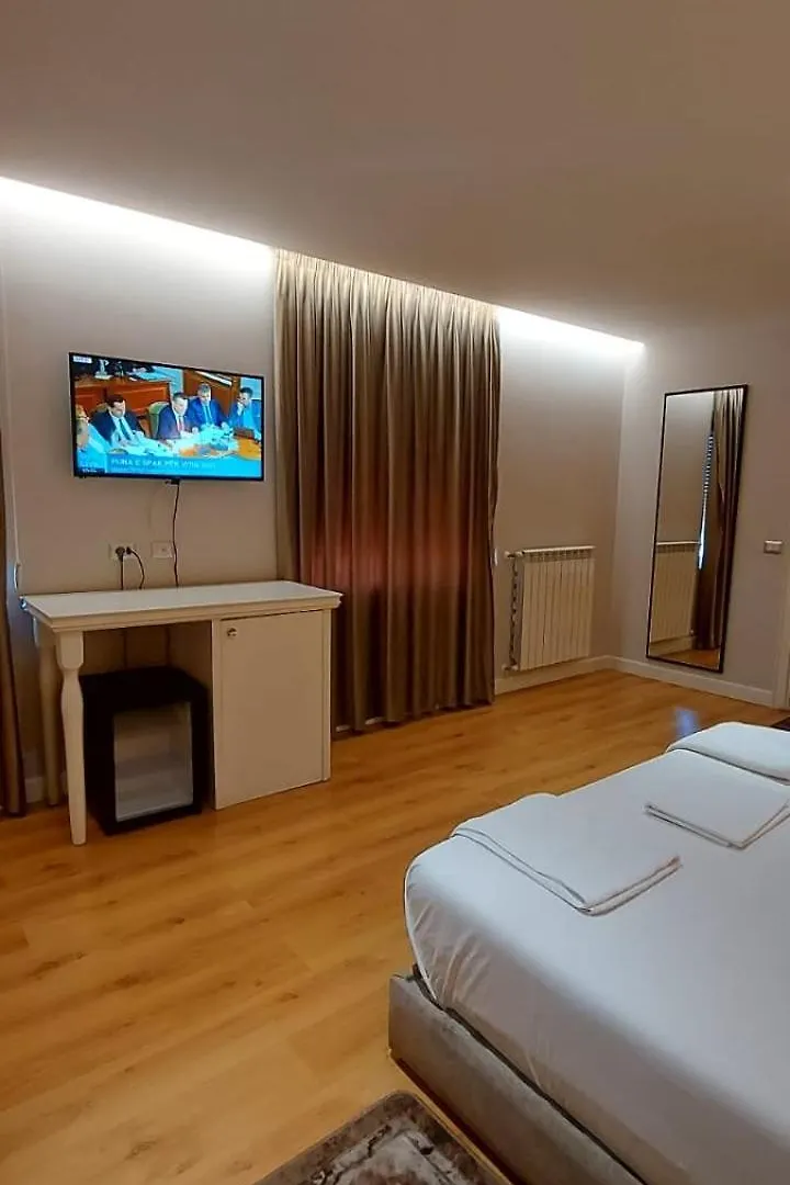 ***  Hotel Shahini Shijak Albania