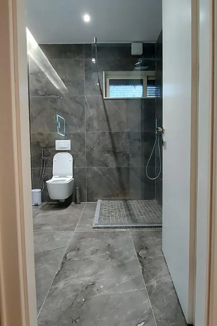Hotel Shahini Shijak