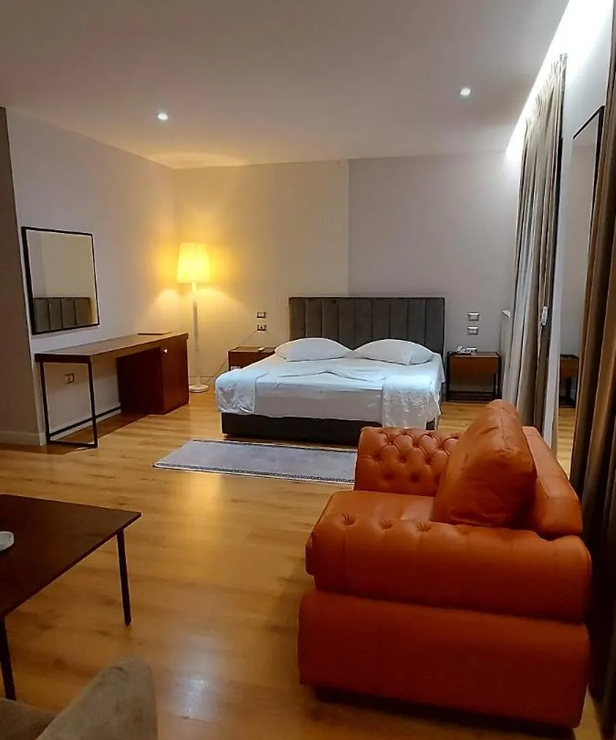 ***  Hotel Shahini Shijak 알바니아